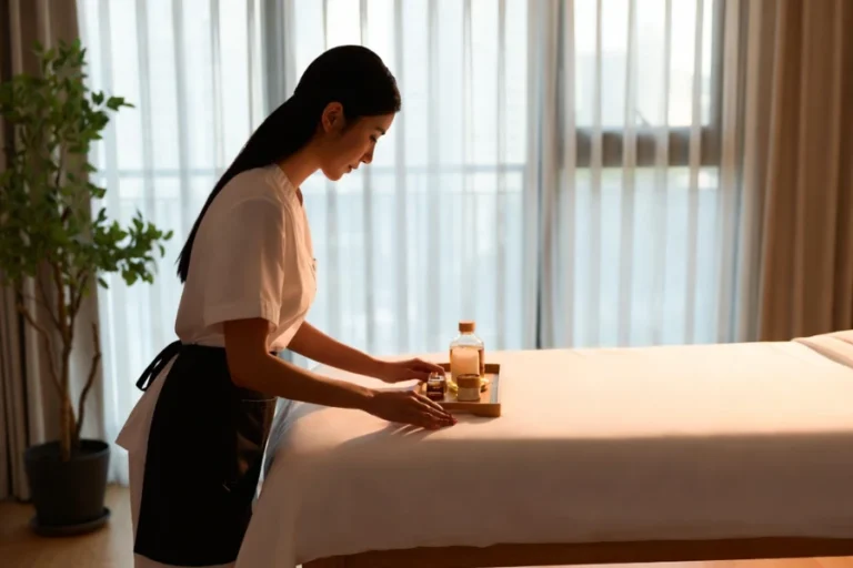 서울 출장마사지 서비스 성장 트렌드를 상징하는 홈케어 마사지 환경