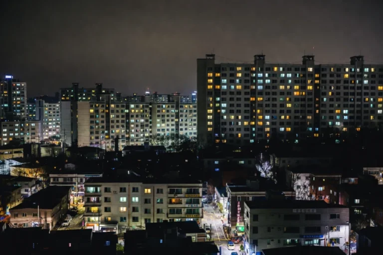 강북출장마사지 야간 예약이 많은 주거지역 밤 분위기